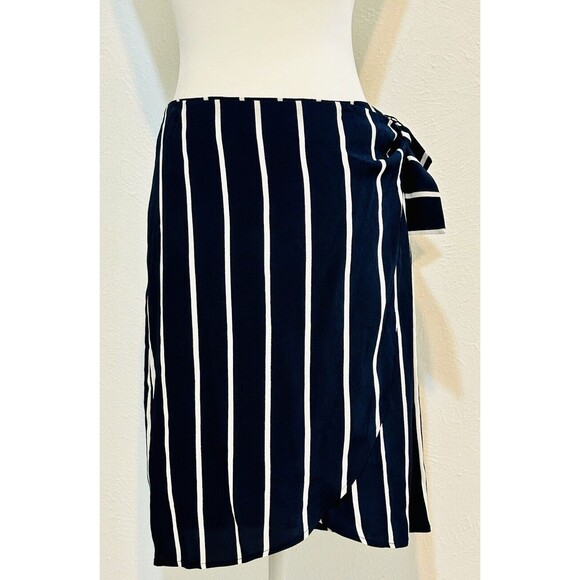 Loft Woman Size 4 Wrap Lined Side Tie Striped Skirt Career Formal Closet Staple - Picture 2 of 10